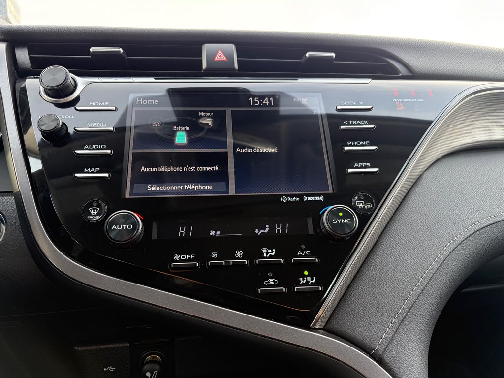 2020 Toyota Camry HYBRID SE TOIT OUVRANT CUIRE in Boucherville, Quebec - 18 - w1024h768px