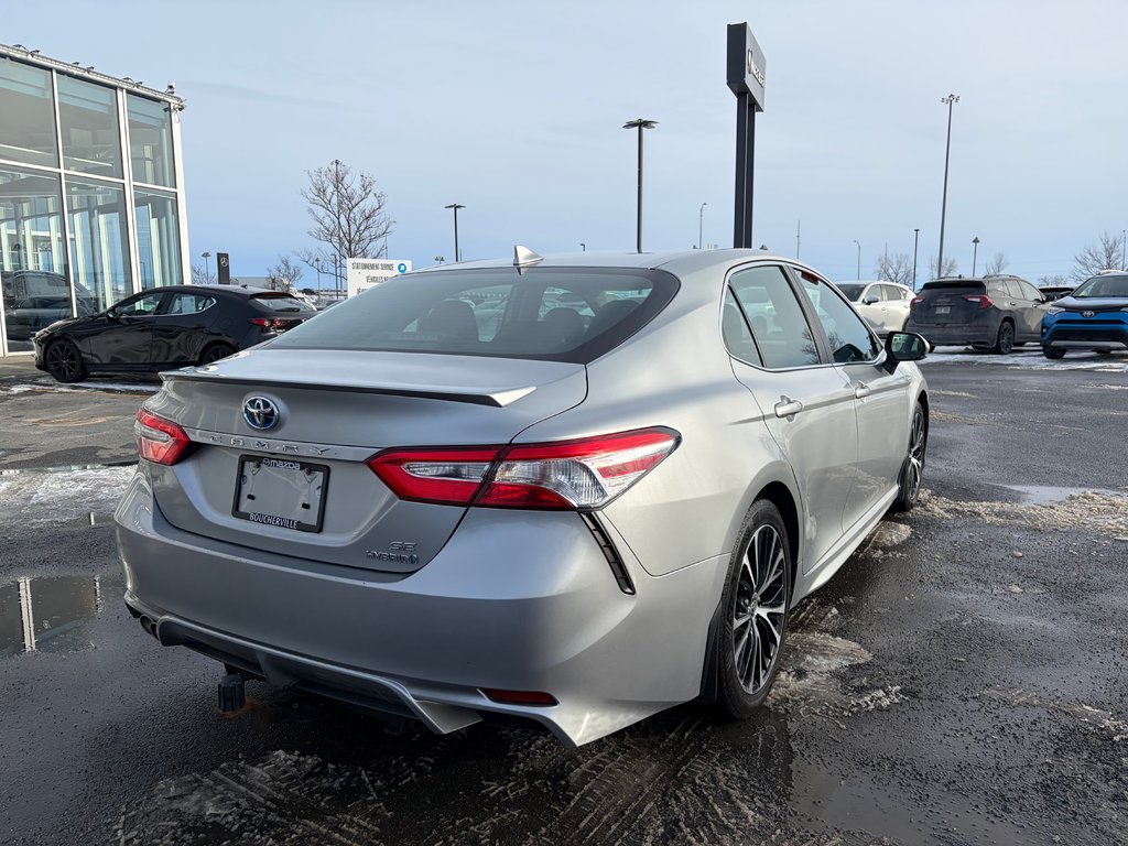 2020 Toyota Camry HYBRID SE TOIT OUVRANT CUIRE in Boucherville, Quebec - 8 - w1024h768px