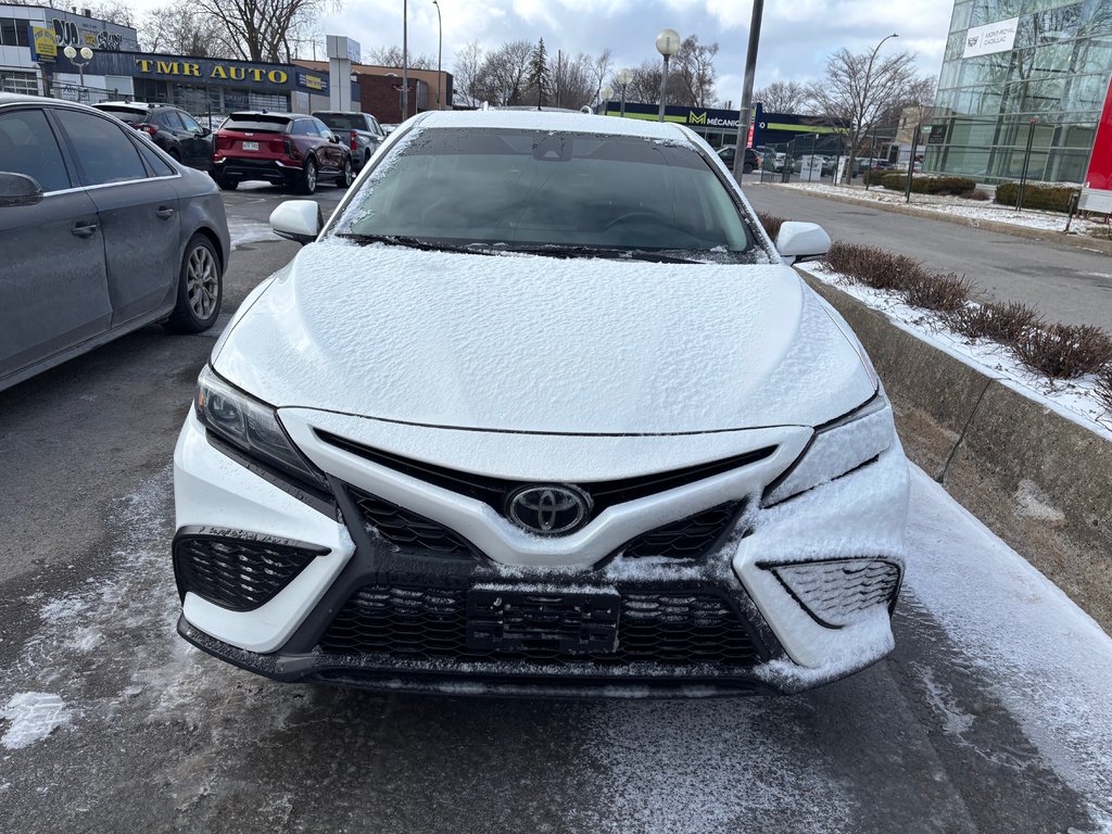 2022 Toyota Camry SE in Montreal, Quebec - 1 - w1024h768px