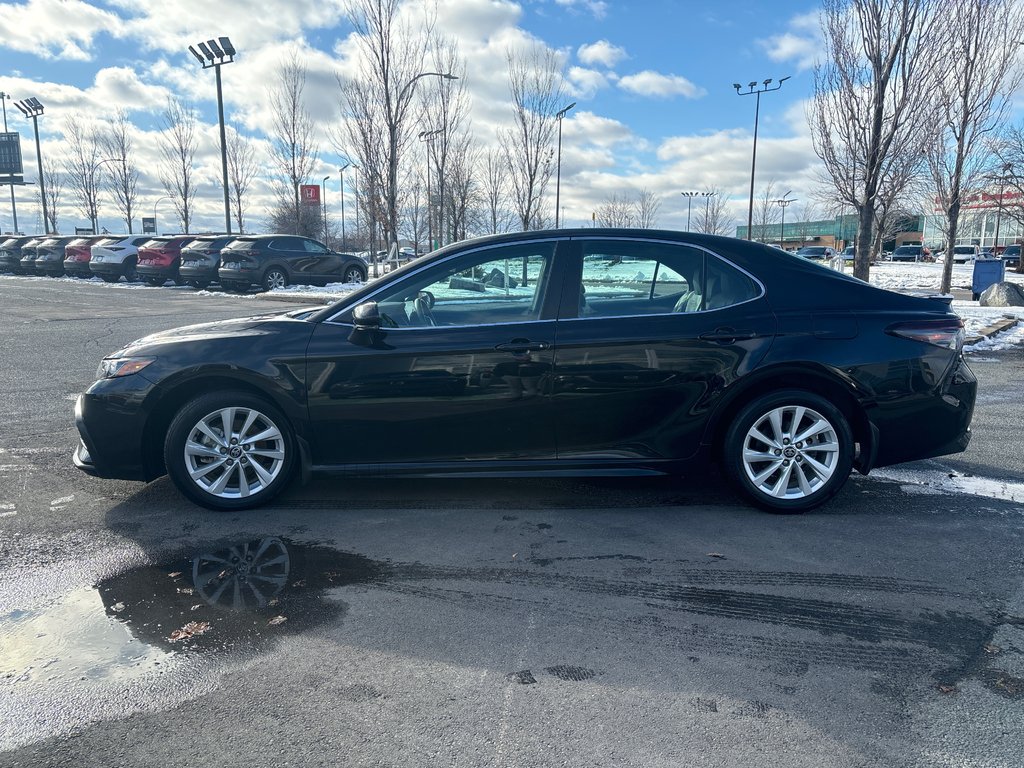 Toyota Camry SE, NIGHT SHADE CARPLAY,SIÈGES CHAUFFANT 2024 à Boucherville, Québec - 5 - w1024h768px