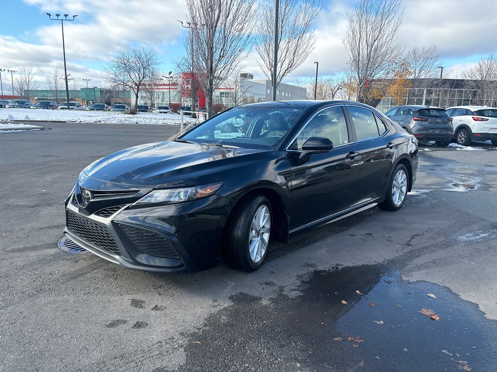 Toyota Camry SE, NIGHT SHADE CARPLAY,SIÈGES CHAUFFANT 2024 à Boucherville, Québec - 3 - w1024h768px