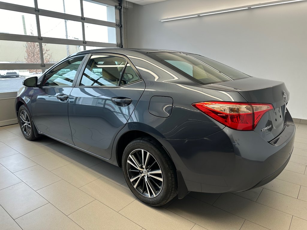 2017 Toyota Corolla LE in Boucherville, Quebec - 23 - w1024h768px