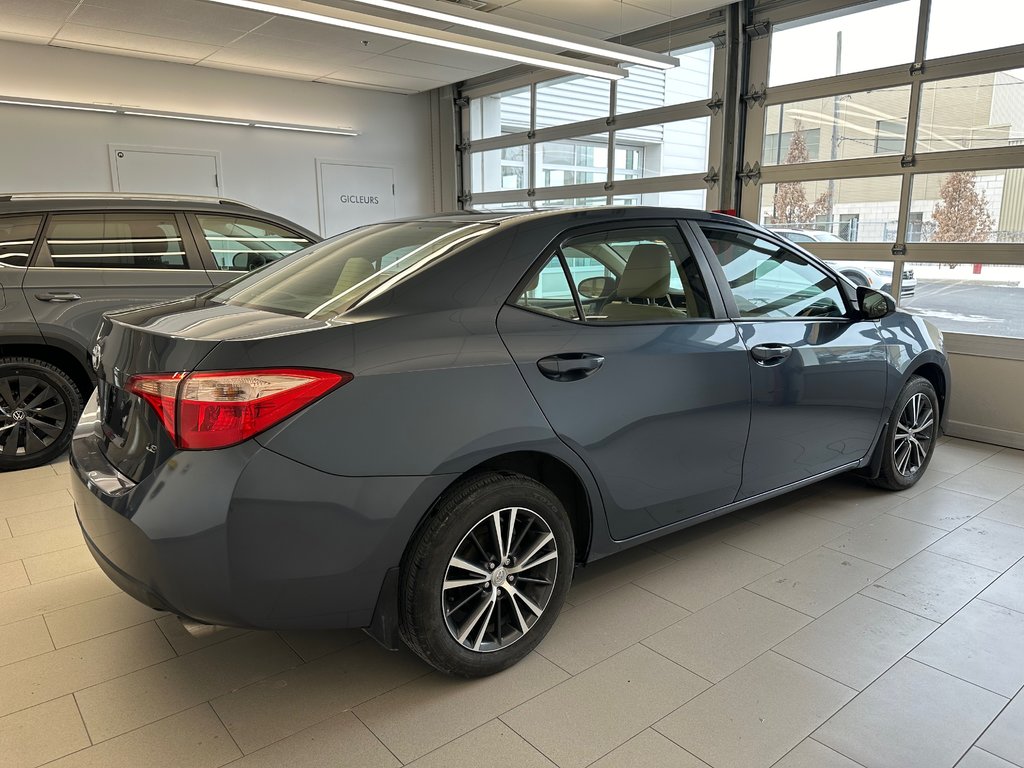 2017 Toyota Corolla LE in Boucherville, Quebec - 22 - w1024h768px
