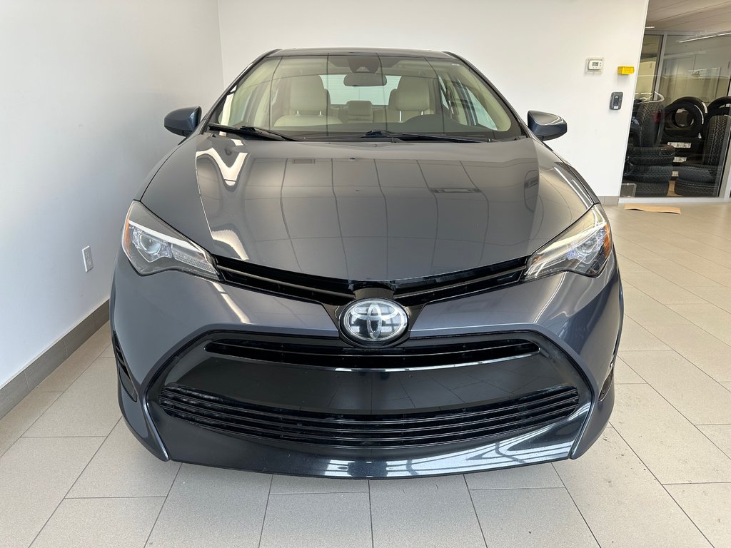 2017 Toyota Corolla LE in Boucherville, Quebec - 2 - w1024h768px