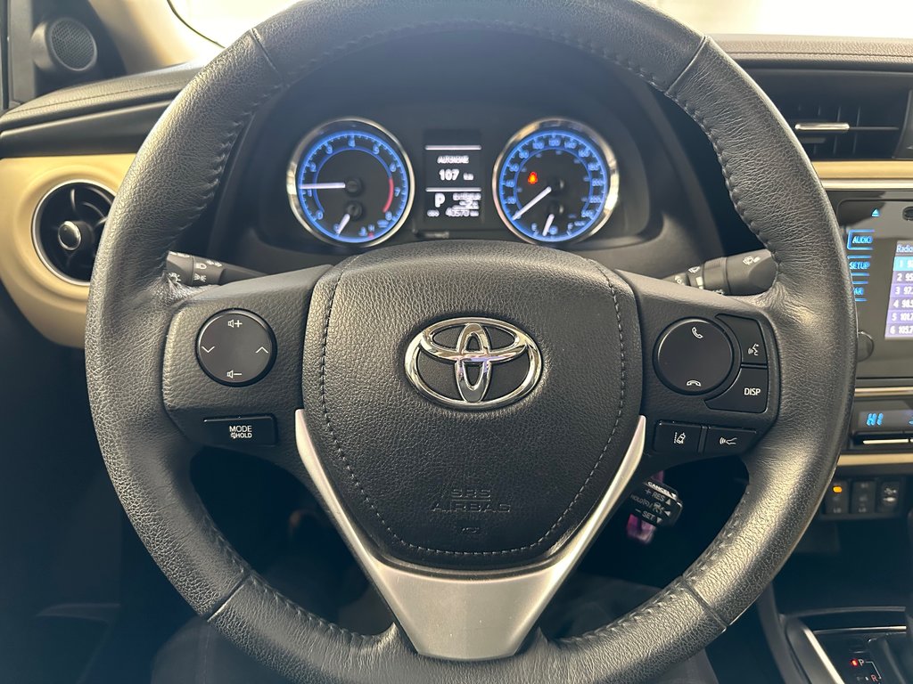 2017 Toyota Corolla LE in Boucherville, Quebec - 8 - w1024h768px