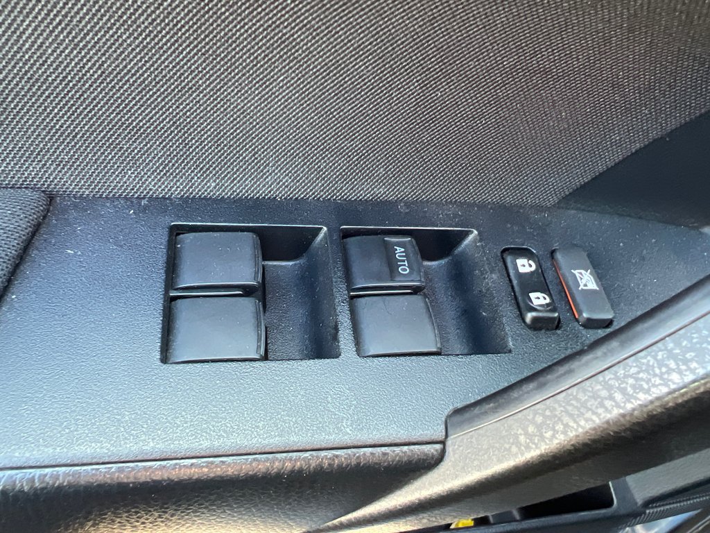 Toyota Corolla LE, AIR, AUT, BAS KM 2017 à Boucherville, Québec - 13 - w1024h768px