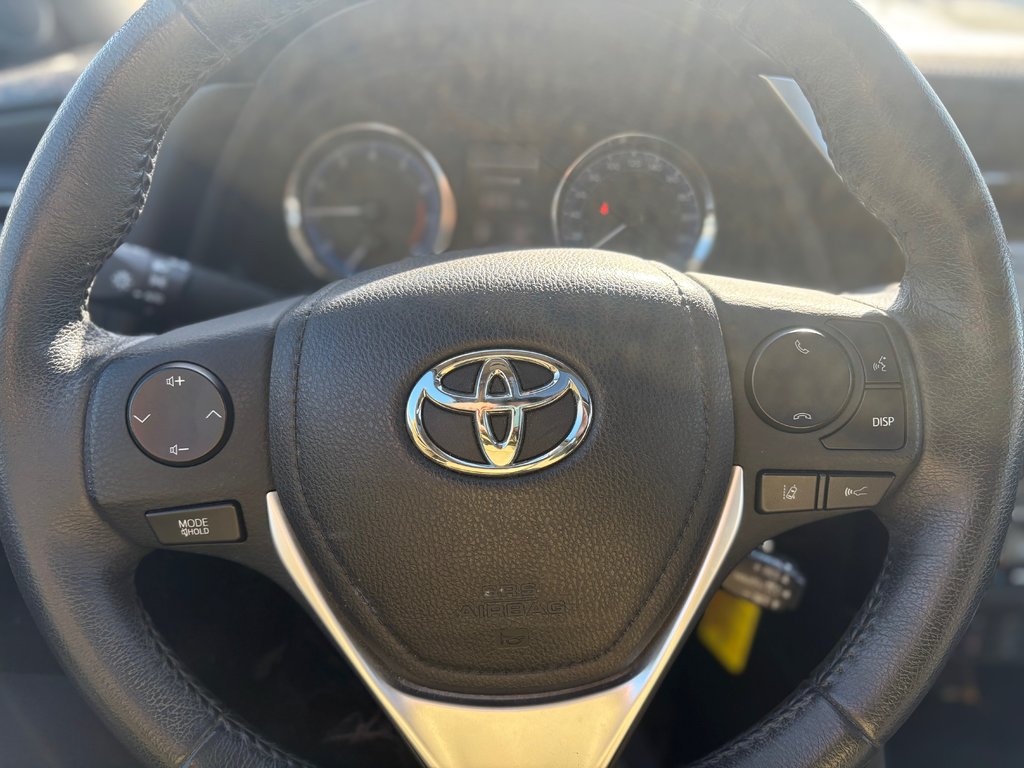 2017 Toyota Corolla LE AUTOMATIQUE 1 PROPRIO BAS KM in Boucherville, Quebec - 13 - w1024h768px