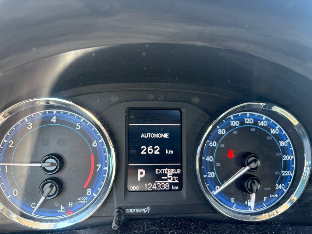 2017 Toyota Corolla LE AUTOMATIQUE 1 PROPRIO BAS KM in Boucherville, Quebec - 11 - w1024h768px