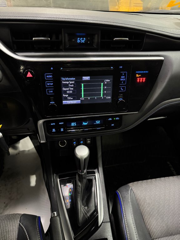 2018 Toyota Corolla SE Toit Ouvrant Caméra De Recul in Terrebonne, Quebec - 17 - w1024h768px