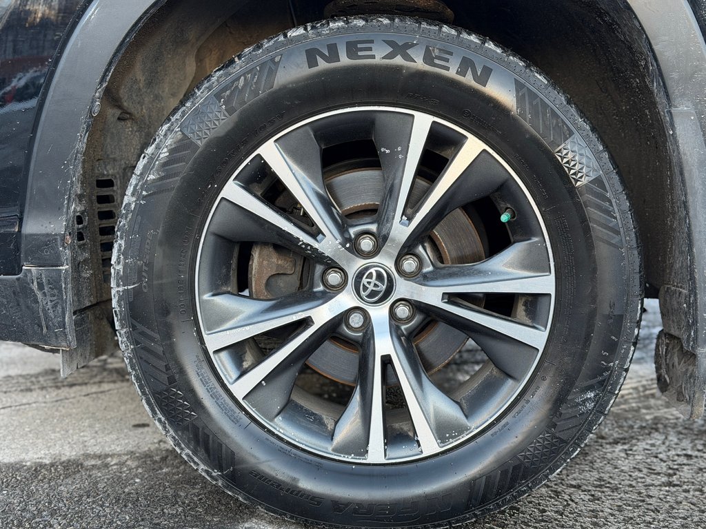 2017 Toyota Highlander LE AWD in Terrebonne, Quebec - 26 - w1024h768px