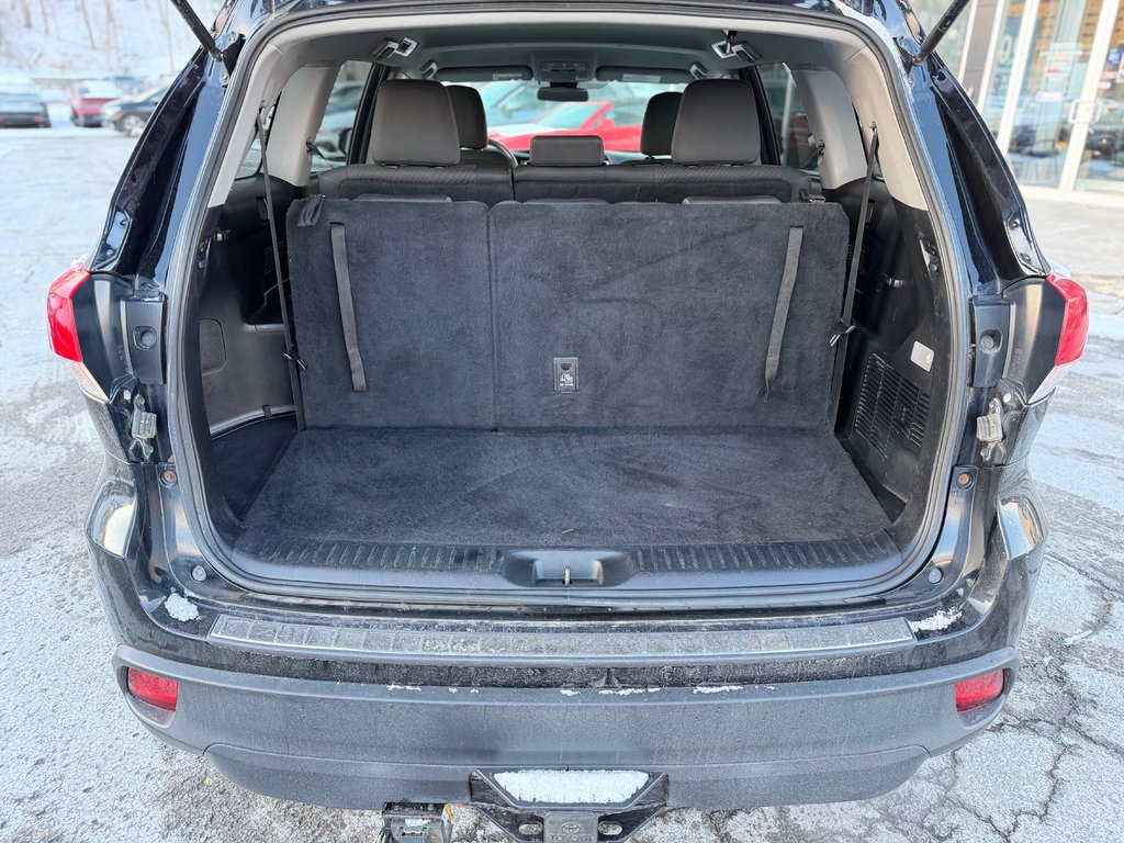 2017 Toyota Highlander LE AWD in Terrebonne, Quebec - 24 - w1024h768px