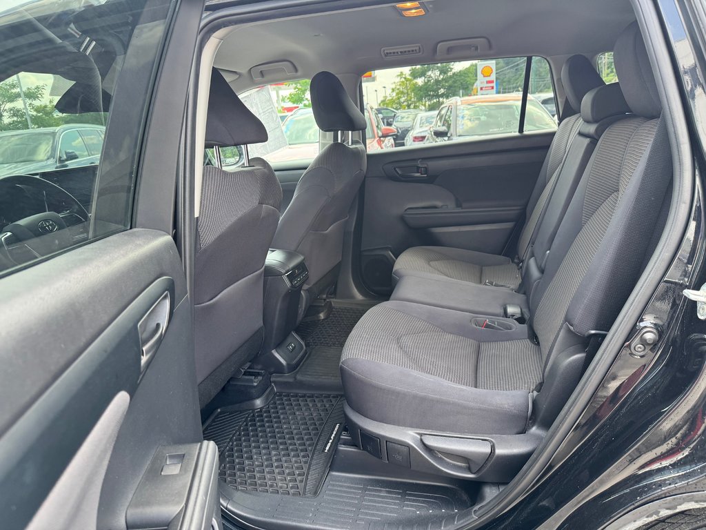 Toyota Highlander LE AWD Sièges Chauffants 2020 à Terrebonne, Québec - 15 - w1024h768px