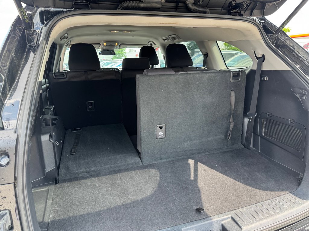 Toyota Highlander LE AWD Sièges Chauffants 2020 à Terrebonne, Québec - 21 - w1024h768px