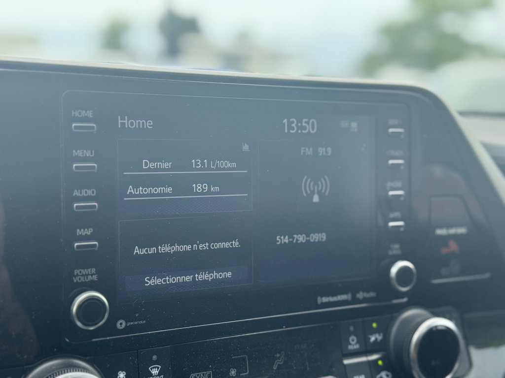 2021 Toyota Highlander XLE Night Package Toit Cuir in Terrebonne, Quebec - 17 - w1024h768px
