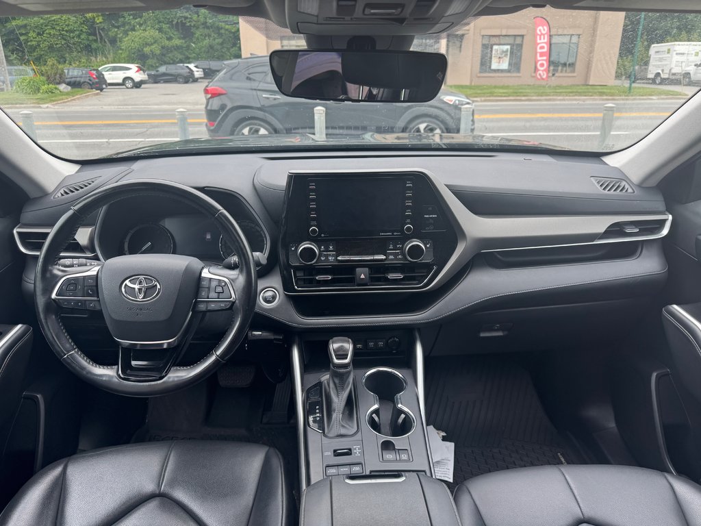 2021 Toyota Highlander XLE Night Package Toit Cuir in Terrebonne, Quebec - 22 - w1024h768px