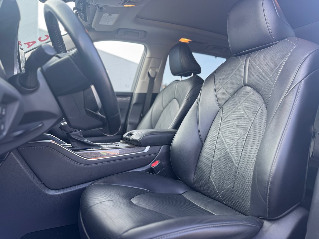 Toyota Highlander Hybrid Limited 2021 à Terrebonne, Québec - 10 - w1024h768px