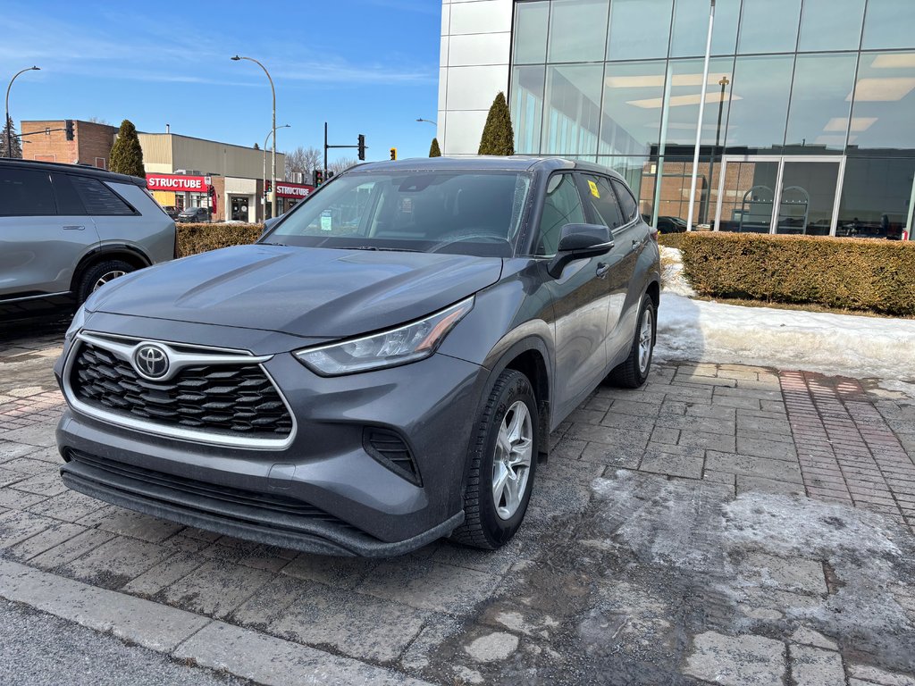 Toyota Highlander  2023 à Montréal, Québec - 3 - w1024h768px