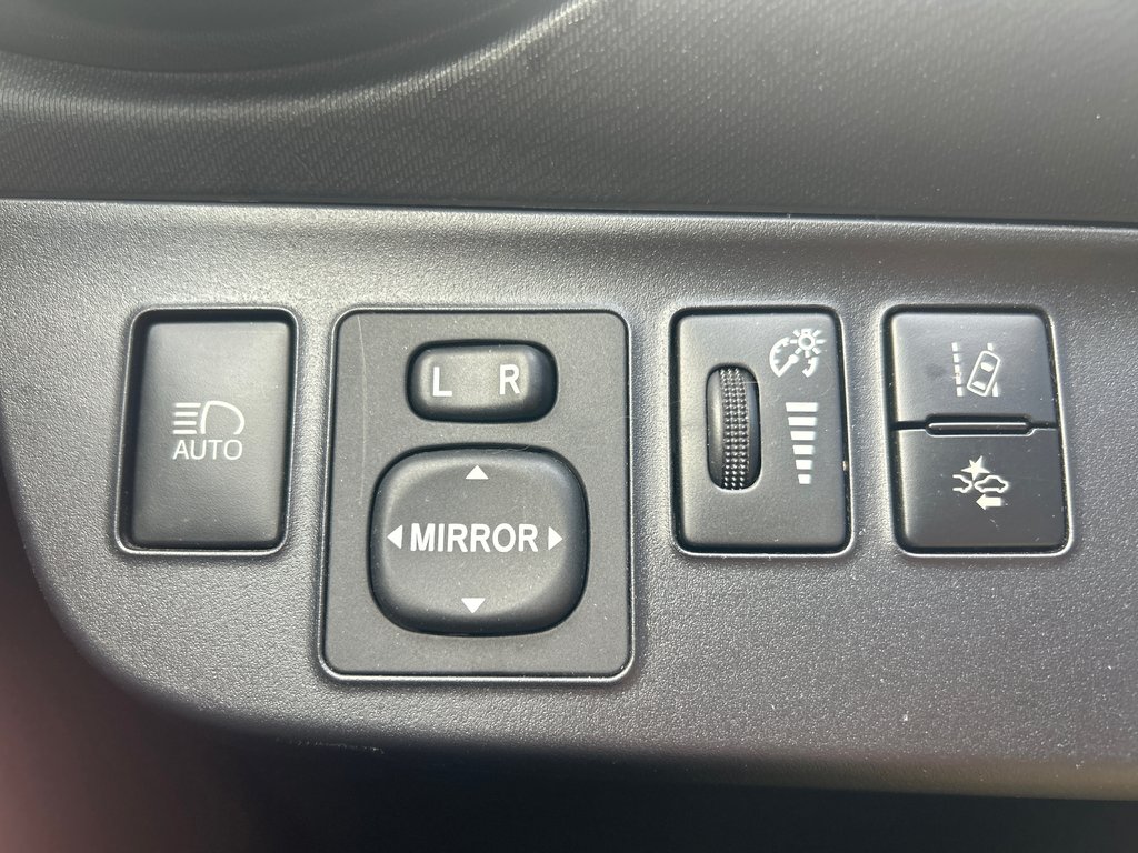 2019 Toyota Prius C HYBRIDE, BAS KM,ECONOMIE in Boucherville, Quebec - 20 - w1024h768px