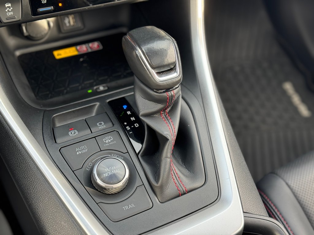 Toyota RAV4 Prime XSE SPORT Plug in Hybrid AWD 2024 à Terrebonne, Québec - 21 - w1024h768px