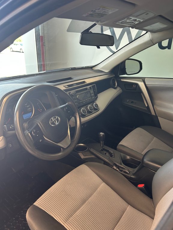 2013 Toyota RAV4 LE in Boucherville, Quebec - 12 - w1024h768px