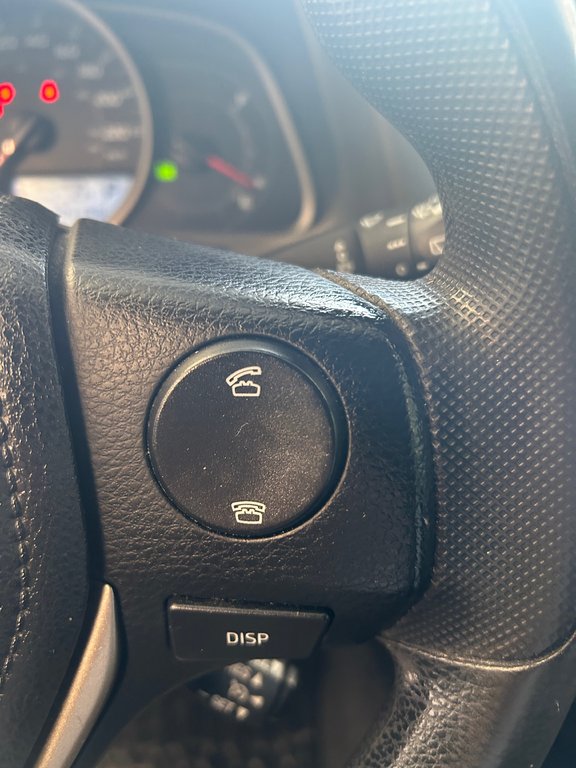 2013 Toyota RAV4 LE in Boucherville, Quebec - 22 - w1024h768px
