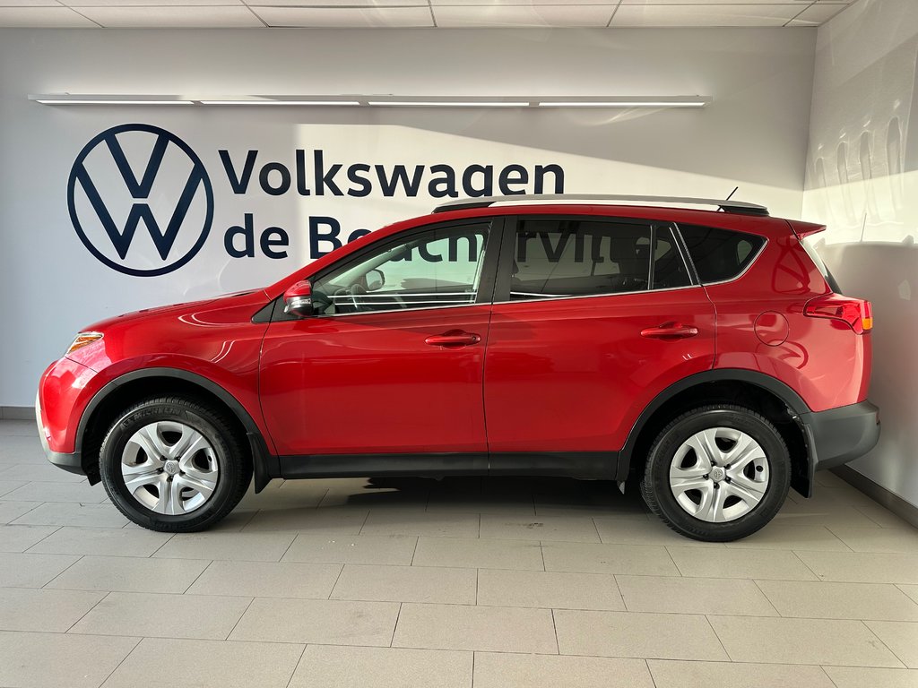 Toyota RAV4 LE 2014 à Boucherville, Québec - 8 - w1024h768px