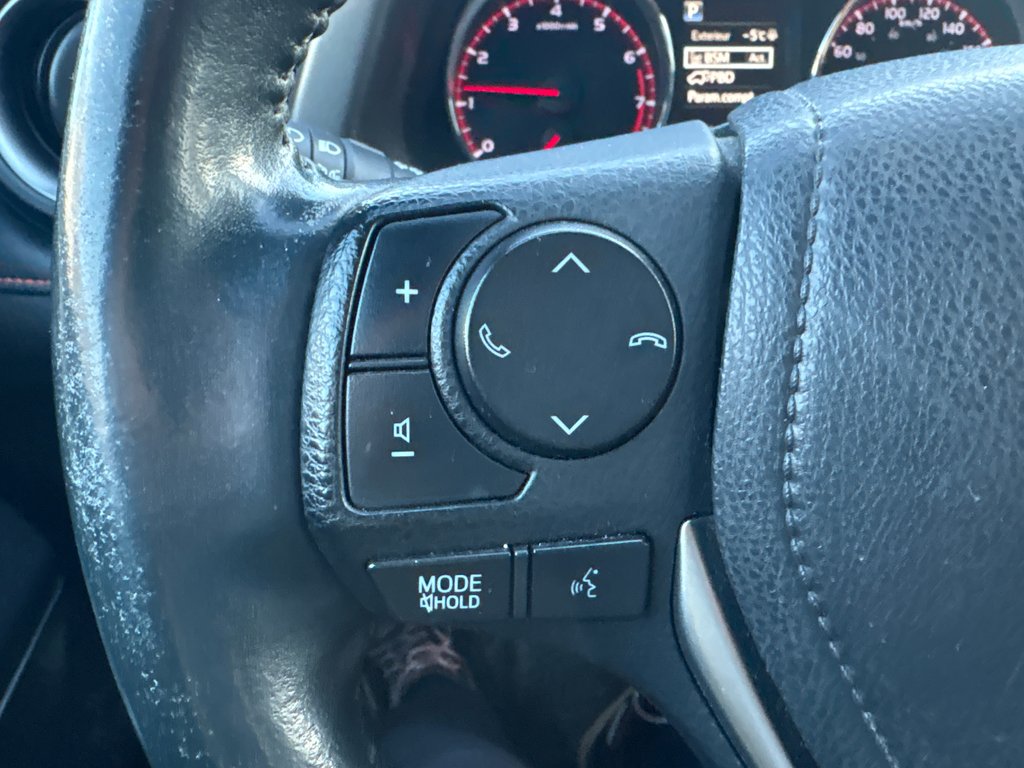 Toyota RAV4 SE AWD 8 PNEUS CUIR TOIT CAMÉRA RECUL 2016 à Boucherville, Québec - 14 - w1024h768px