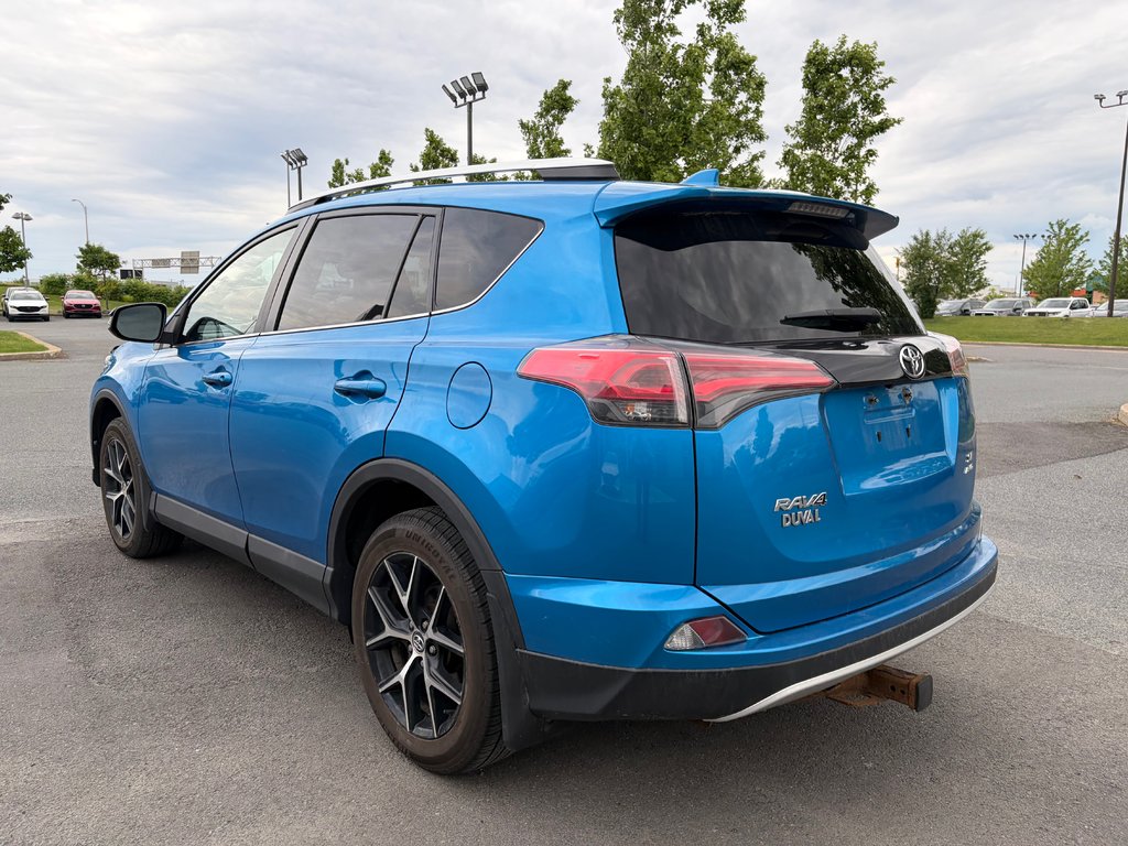 2016 Toyota RAV4 SE AWD JAMAIS ACCIDENTÉ CUIR TOIT in Boucherville, Quebec - 9 - w1024h768px