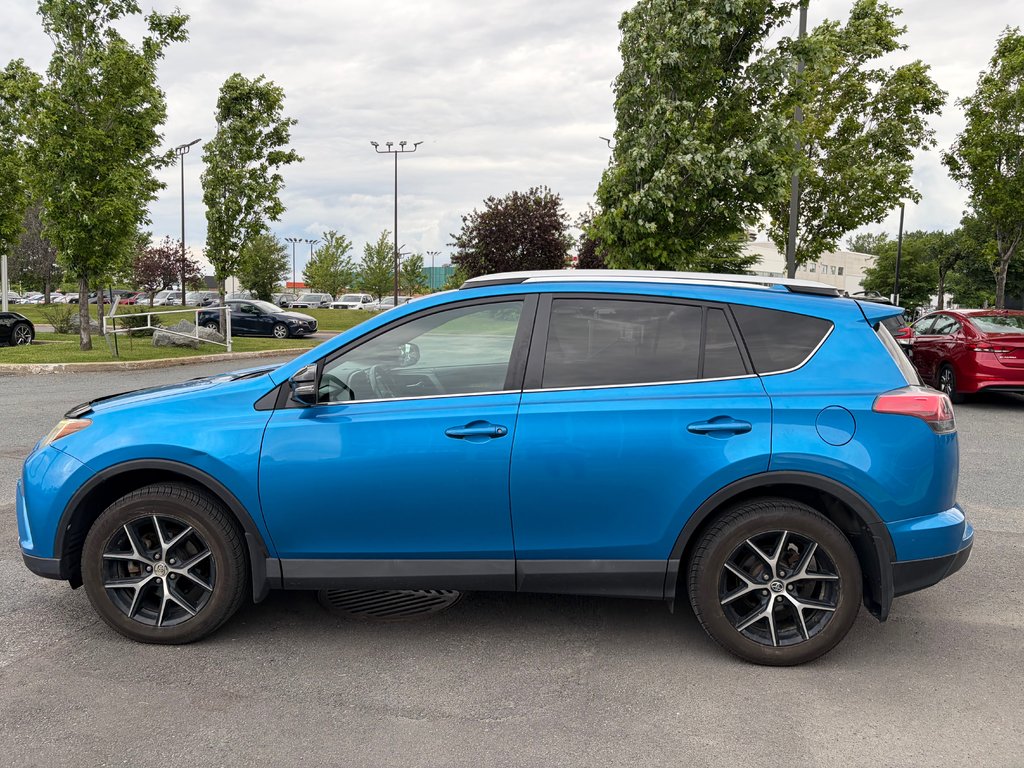 2016 Toyota RAV4 SE AWD JAMAIS ACCIDENTÉ CUIR TOIT in Boucherville, Quebec - 7 - w1024h768px
