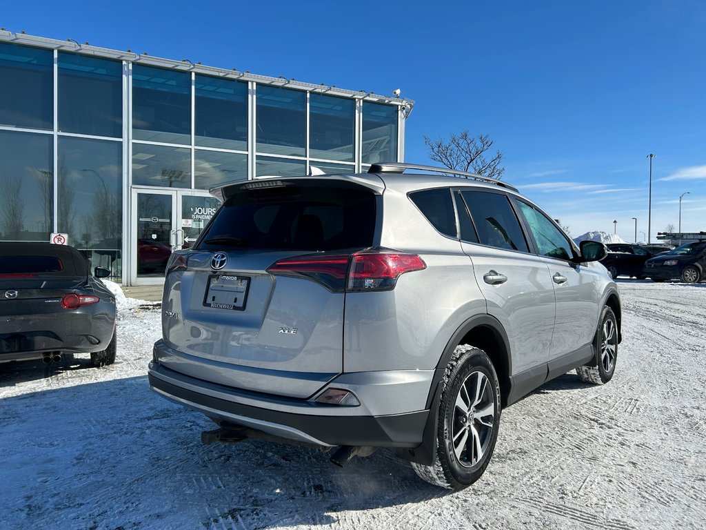 Toyota RAV4 XLE,TRÈS BAS KM 2018 à Boucherville, Québec - 10 - w1024h768px