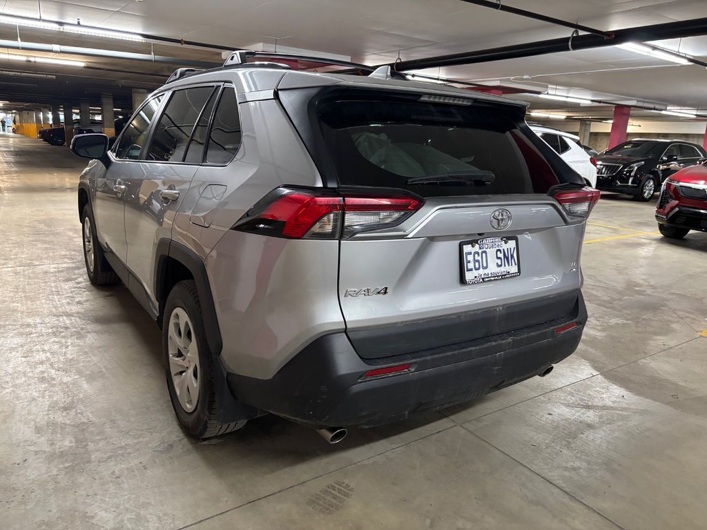2020 Toyota RAV4 in Montreal, Quebec - 7 - w1024h768px