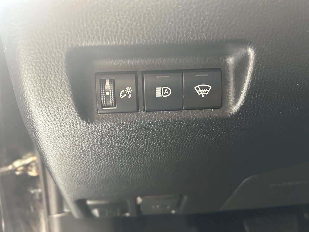 Toyota RAV4 LE 2020 à Boucherville, Québec - 16 - w1024h768px