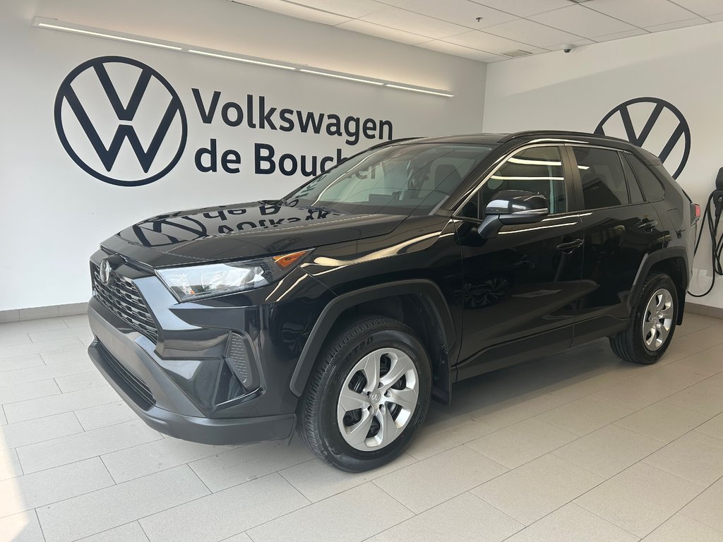 Toyota RAV4 LE 2020 à Boucherville, Québec - 1 - w1024h768px
