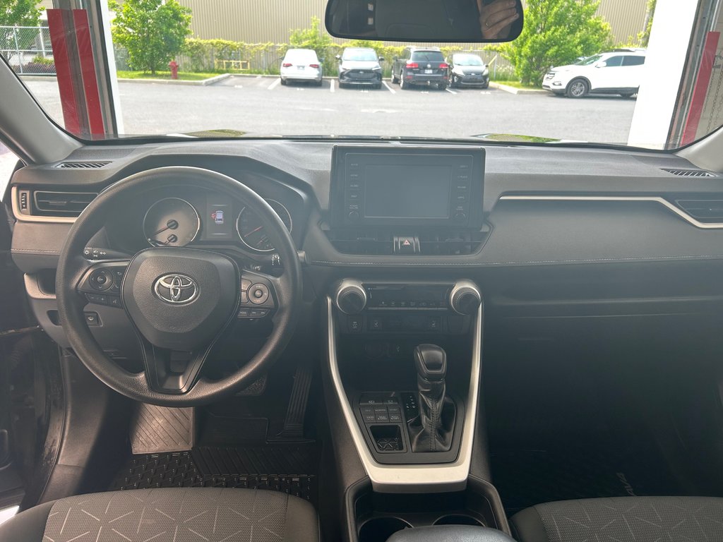 Toyota RAV4 LE 2020 à Boucherville, Québec - 17 - w1024h768px
