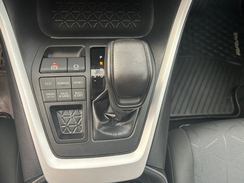 Toyota RAV4 LE 2020 à Boucherville, Québec - 25 - w1024h768px