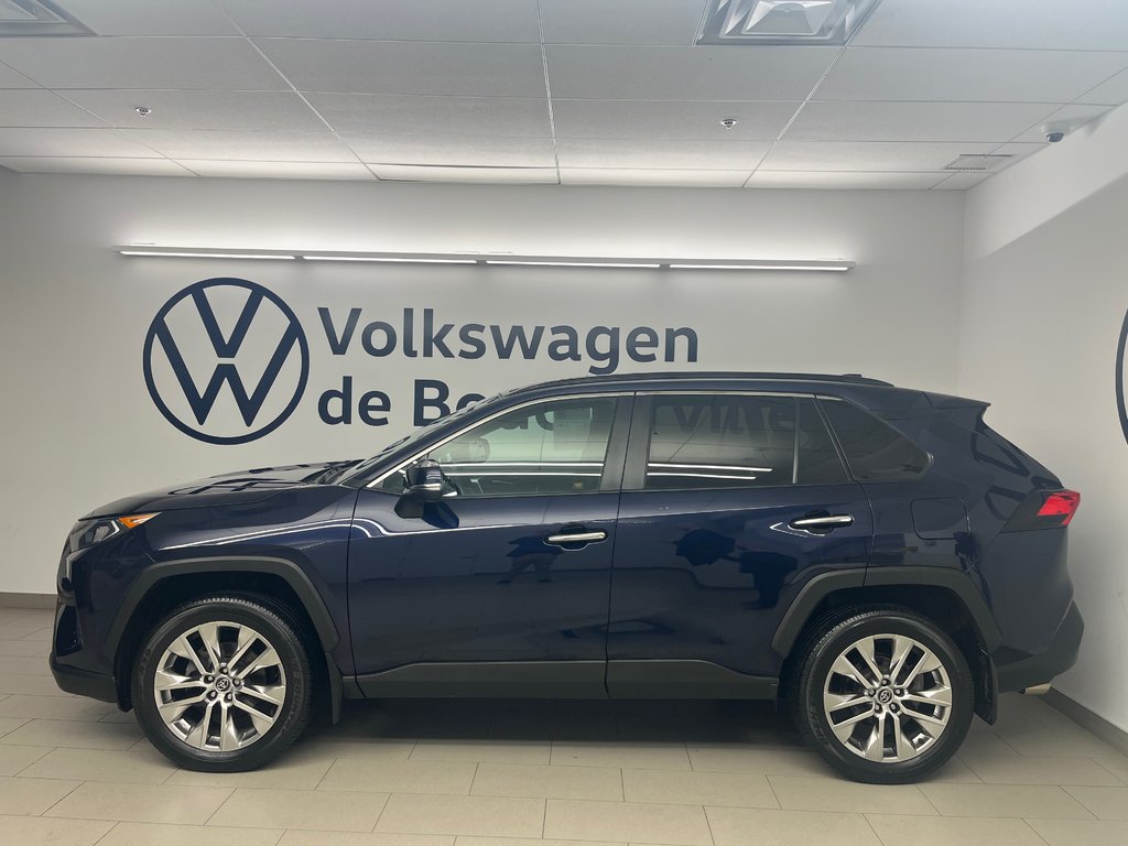 Toyota RAV4 Limited 2021 à Boucherville, Québec - 3 - w1024h768px