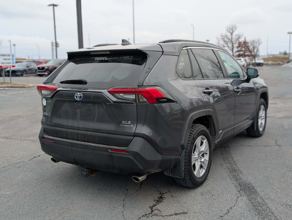 Toyota RAV4 HYBRIDE XLE JAMAIS ACCIDENTÉ TOIT OUVRANT 2021 à Boucherville, Québec - 2 - w1024h768px