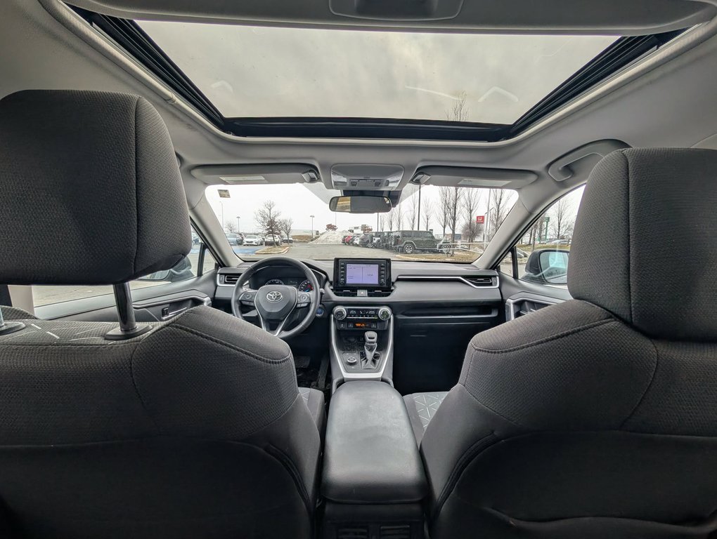 Toyota RAV4 HYBRIDE XLE JAMAIS ACCIDENTÉ TOIT OUVRANT 2021 à Boucherville, Québec - 16 - w1024h768px