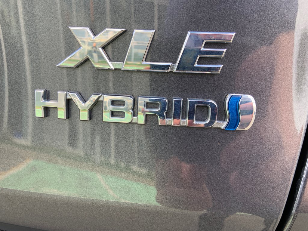 2021 Toyota RAV4 HYBRIDE AWD XLE JAMAIS ACCIDENTÉ TOIT OUVRANT in Boucherville, Quebec - 24 - w1024h768px