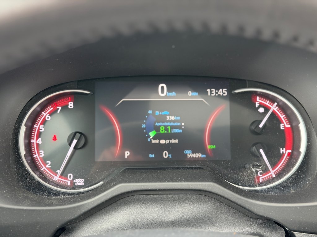 2022 Toyota RAV4 Limited Cuir Toit Ouvrant AWD in Terrebonne, Quebec - 16 - w1024h768px
