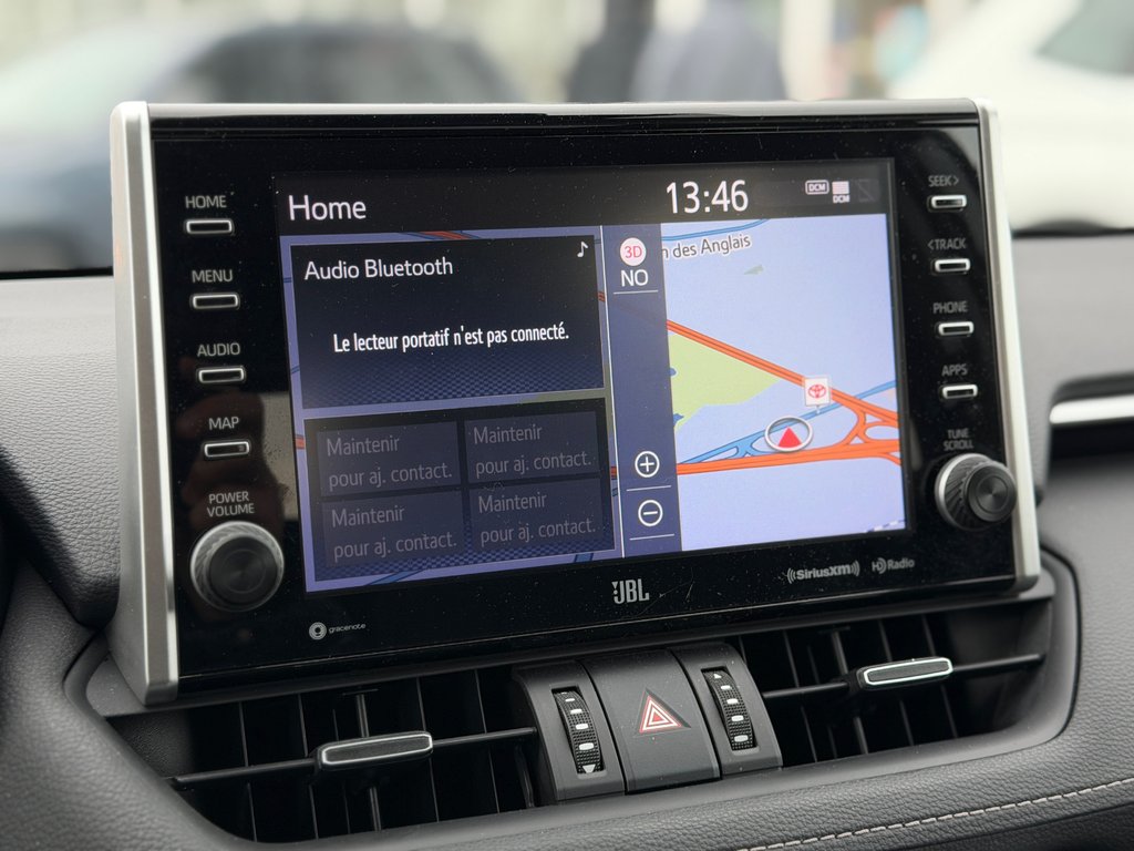 2022 Toyota RAV4 Limited Cuir Toit Ouvrant AWD in Terrebonne, Quebec - 17 - w1024h768px