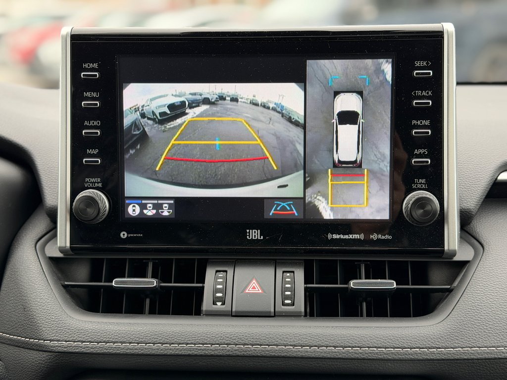 2022 Toyota RAV4 Limited Cuir Toit Ouvrant AWD in Terrebonne, Quebec - 18 - w1024h768px