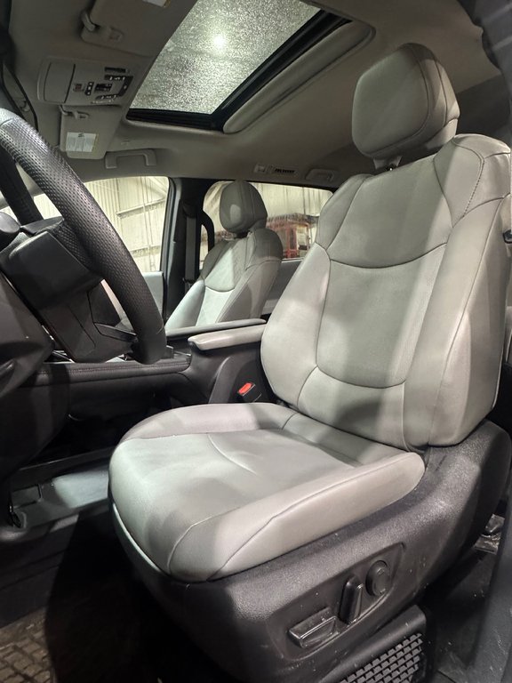 Toyota Sienna XLE HYBRID 8 passengers 2025 à Terrebonne, Québec - 8 - w1024h768px