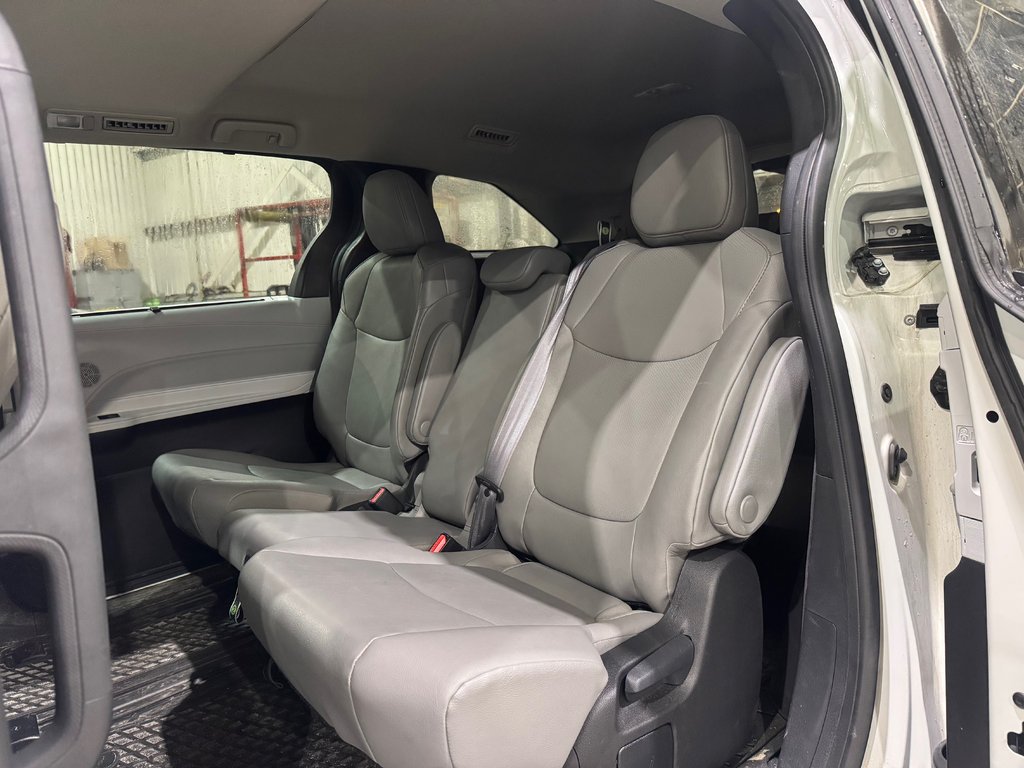 Toyota Sienna XLE HYBRID 8 passengers 2025 à Terrebonne, Québec - 9 - w1024h768px