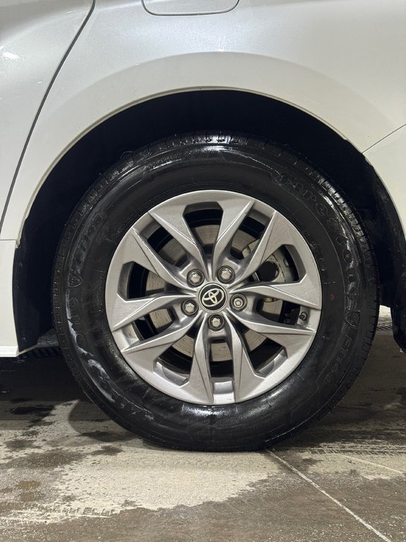 Toyota Sienna XLE HYBRID 8 passengers 2025 à Terrebonne, Québec - 25 - w1024h768px