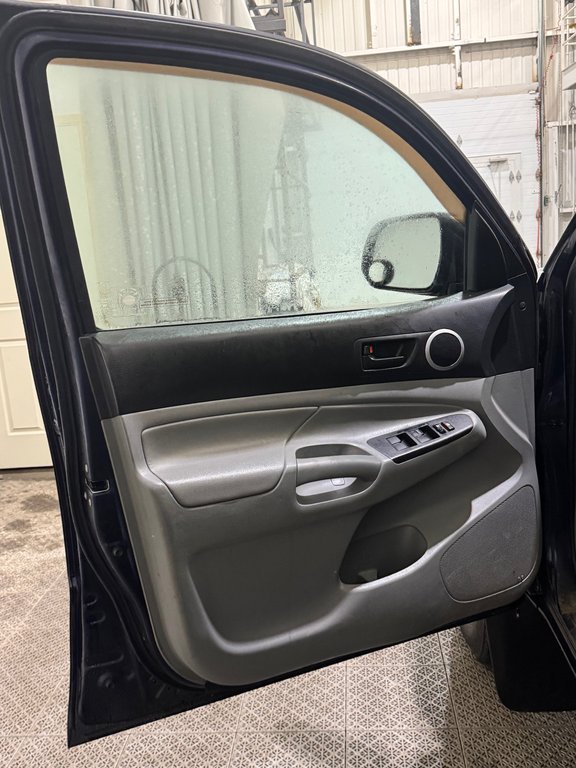 2012 Toyota Tacoma TRD Sport Crew V6  4x4 in Terrebonne, Quebec - 8 - w1024h768px