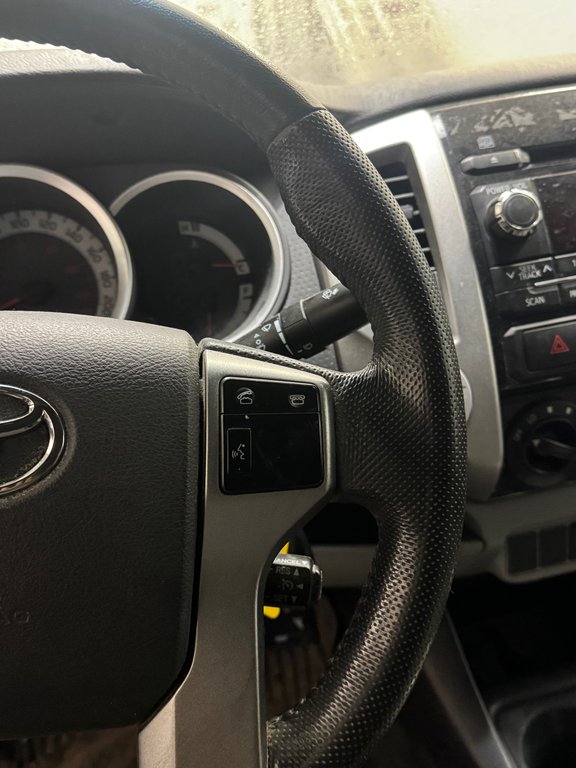2012 Toyota Tacoma TRD Sport Crew V6  4x4 in Terrebonne, Quebec - 15 - w1024h768px