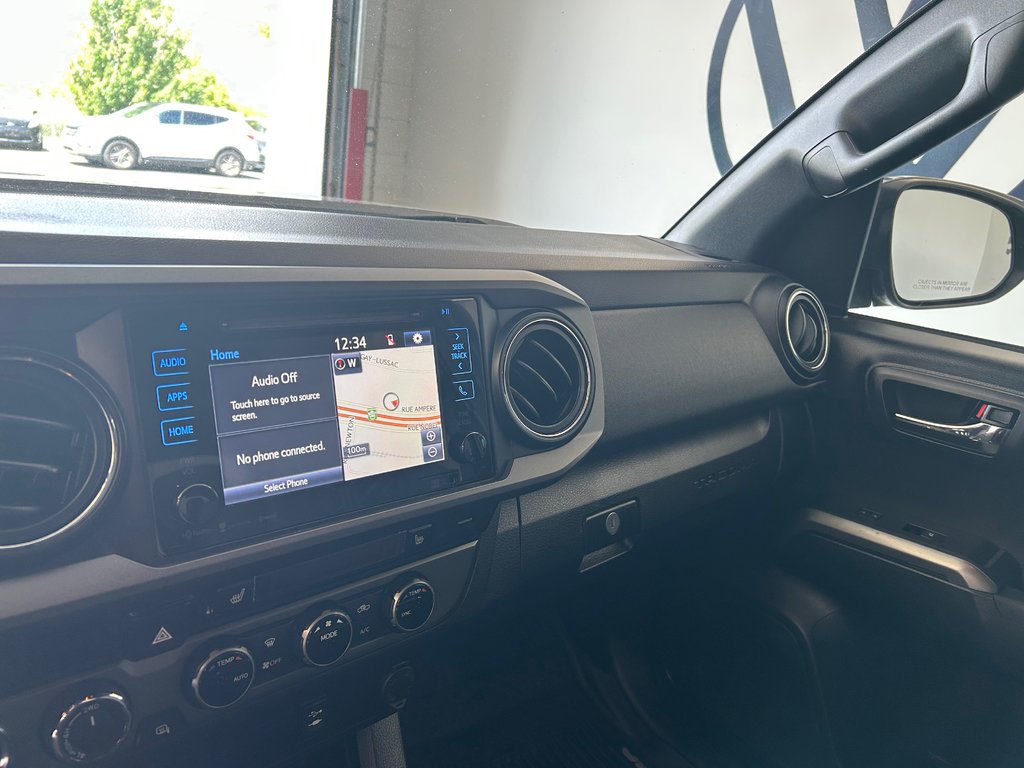 2017 Toyota Tacoma TRD OFF ROAD in Boucherville, Quebec - 29 - w1024h768px