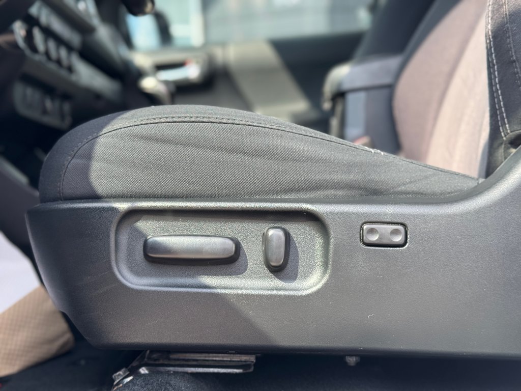 2020 Toyota Tacoma TRD SPORT in Terrebonne, Quebec - 9 - w1024h768px