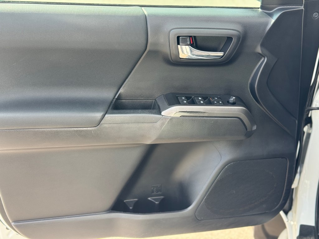 2020 Toyota Tacoma TRD SPORT in Terrebonne, Quebec - 8 - w1024h768px